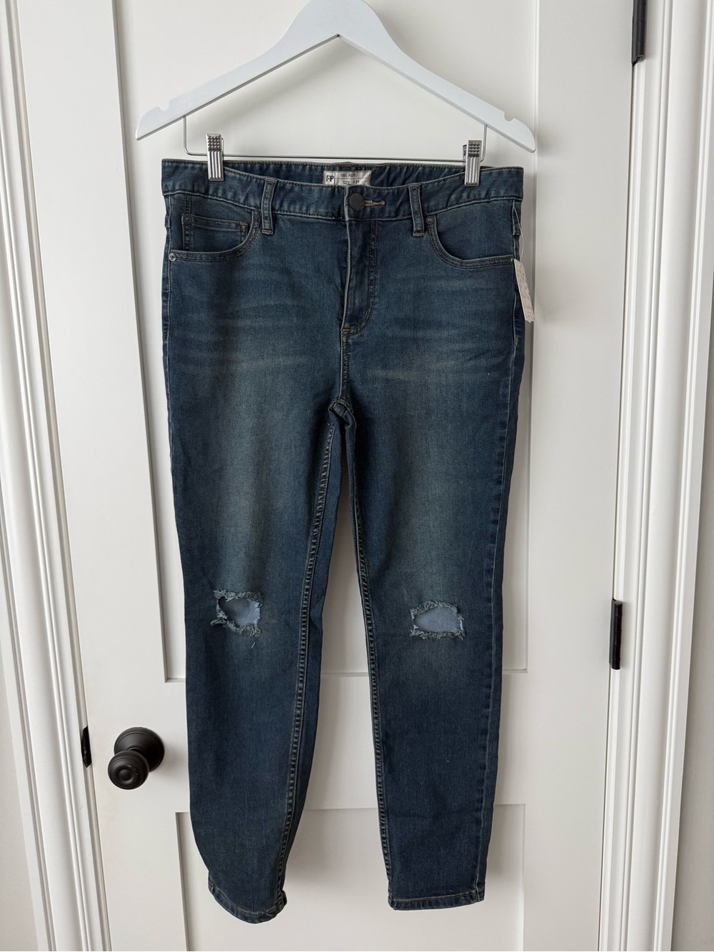 Free People Dark Blue Skinny Jeans with Knee Rips